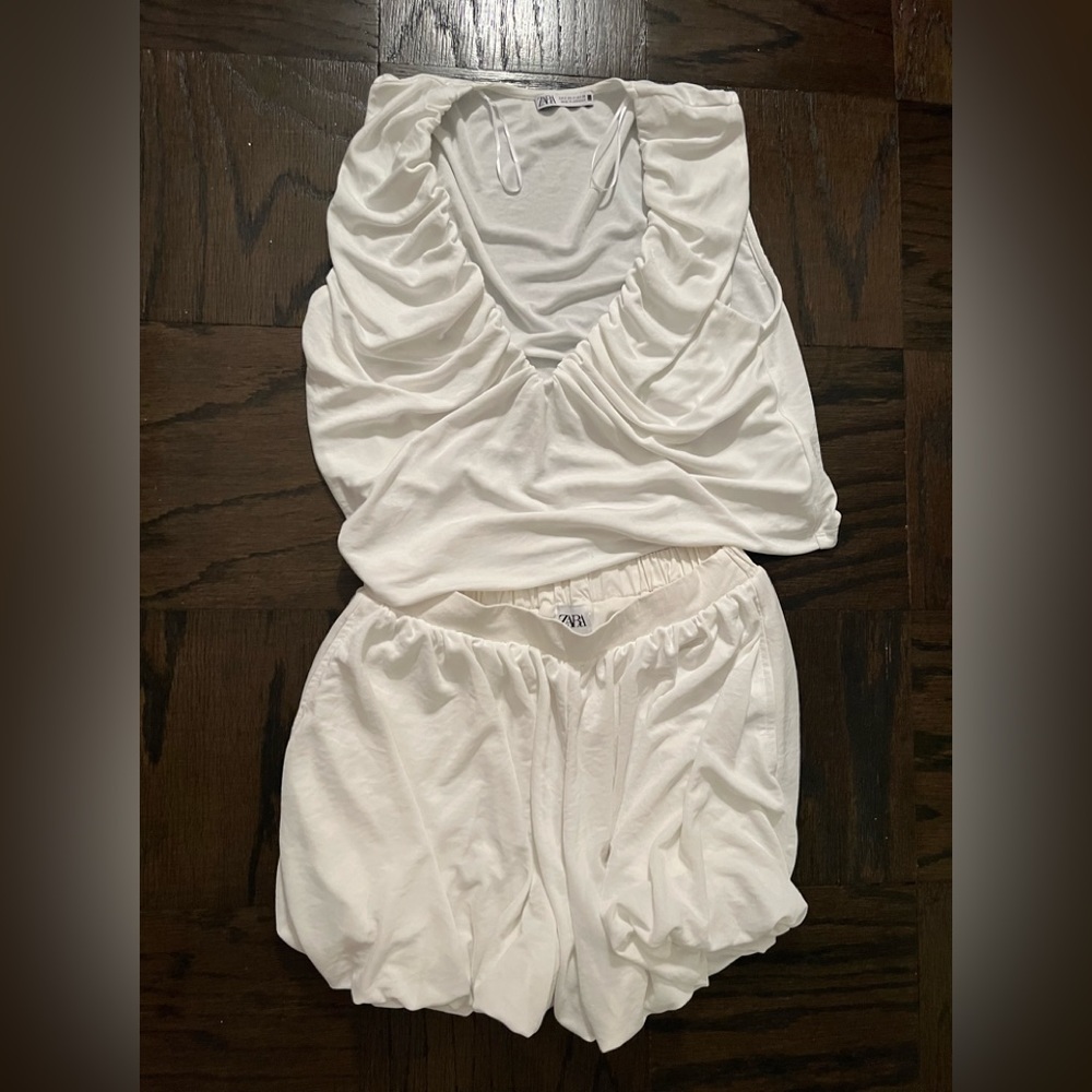 Zara v neck top with bubble hem shorts. Top S shorts M